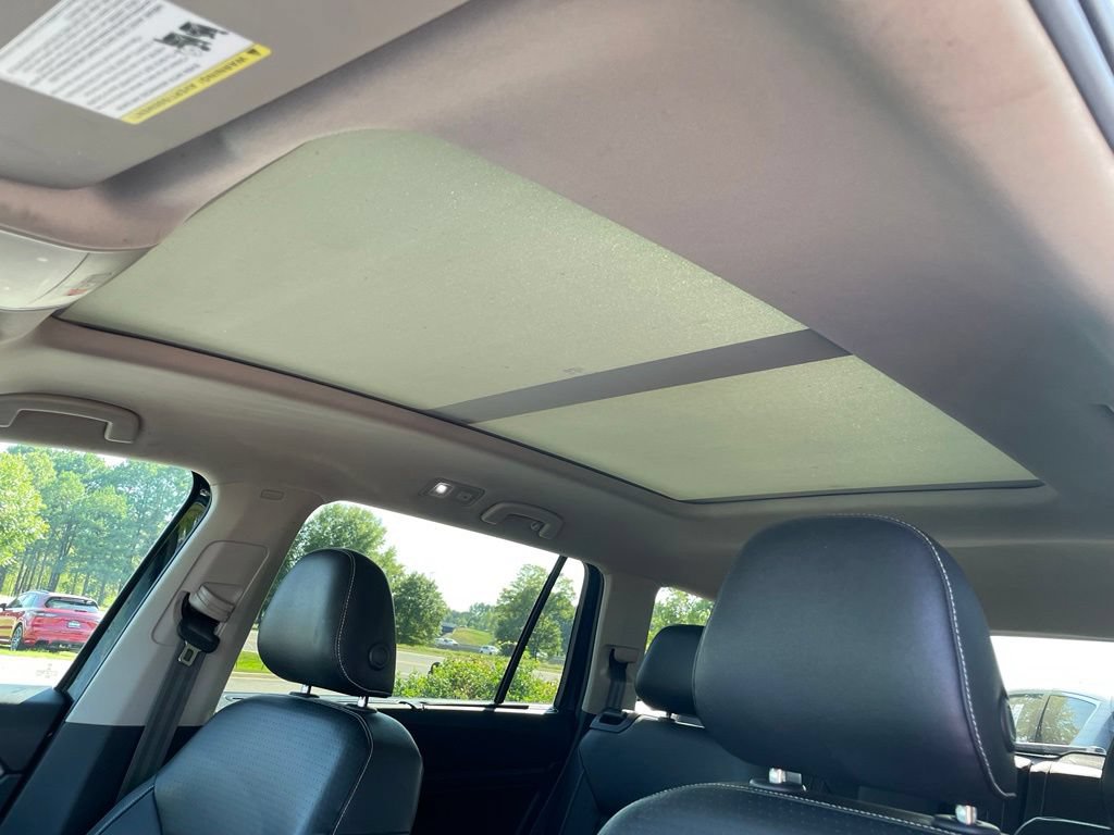 Used 2021 Volkswagen Atlas SEL FWD image 26