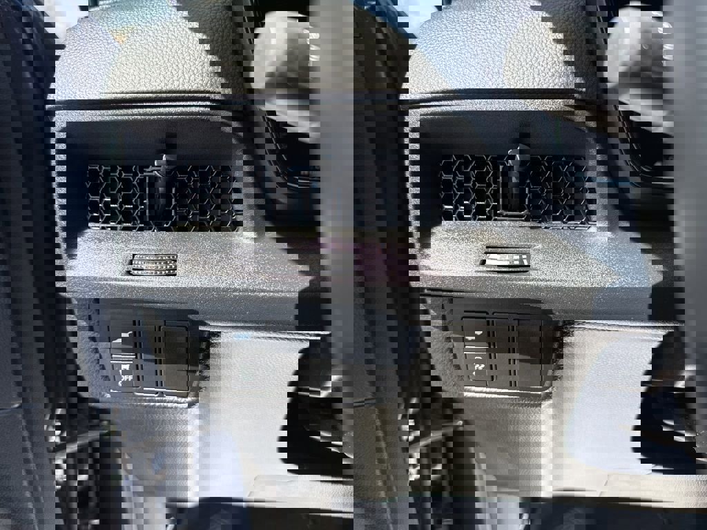 Used 2025 Honda CR-V Sport-L image 14