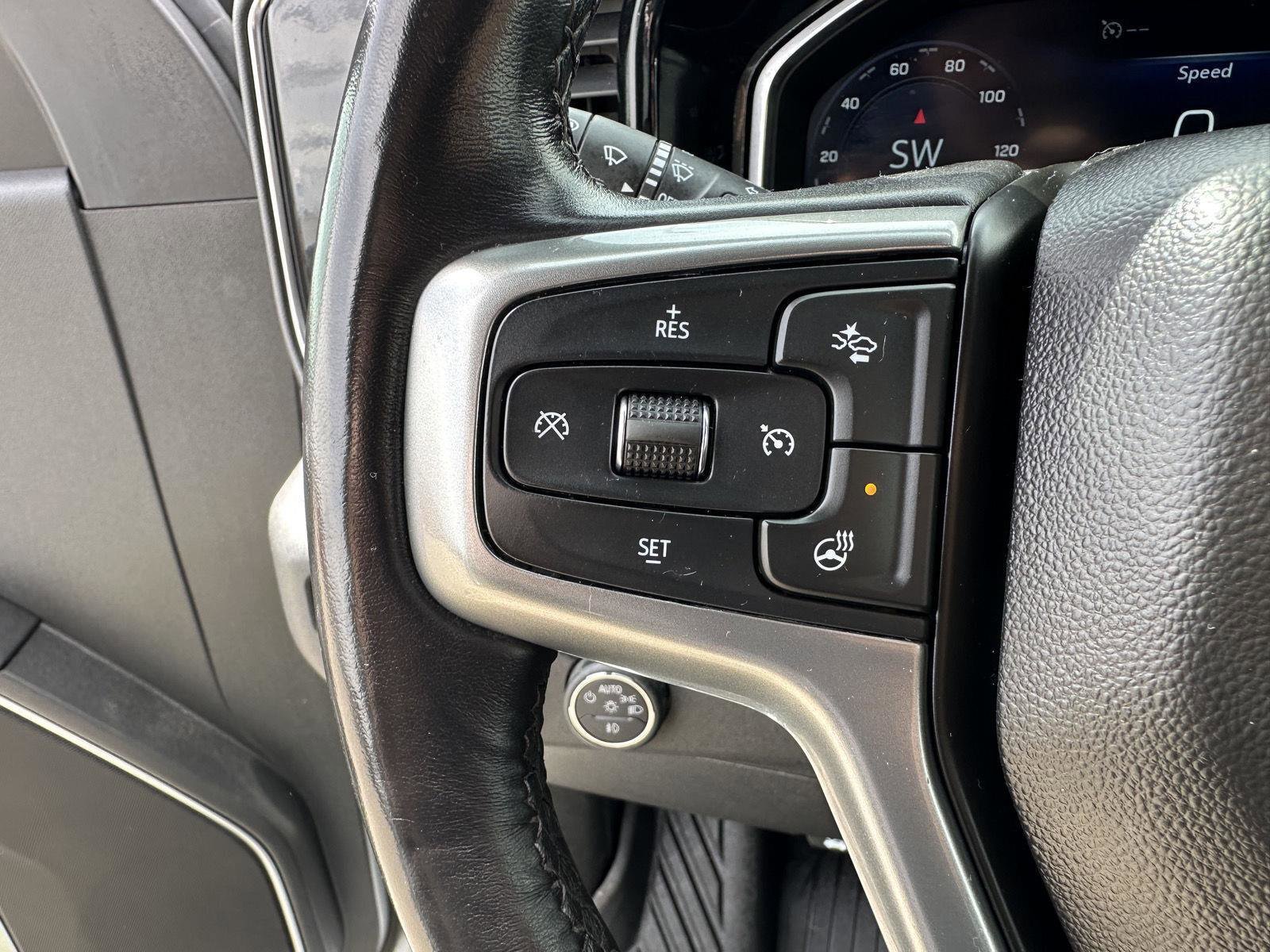 Used 2022 Chevrolet Silverado 1500 RST AWD/4WD image 21