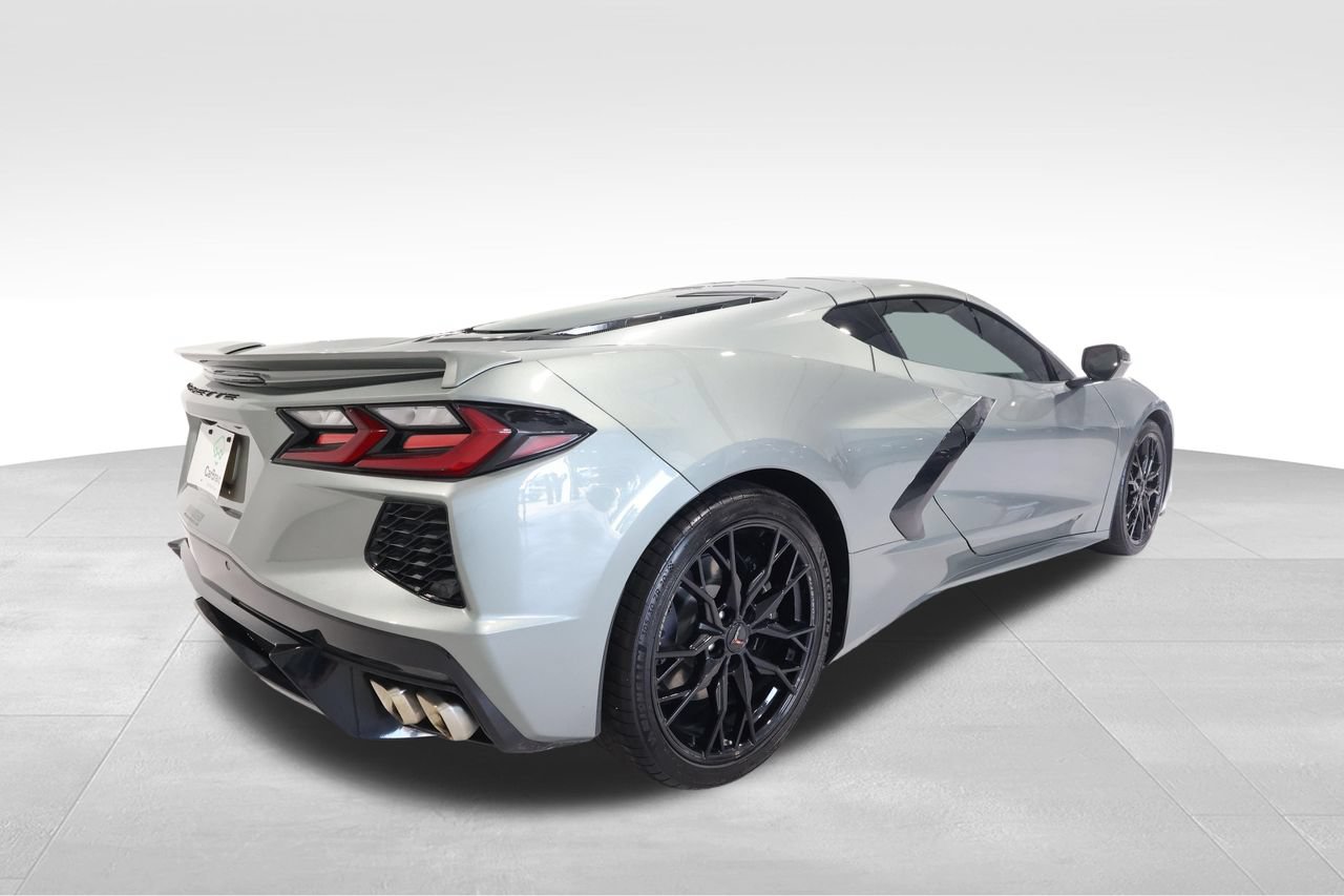 Used 2023 Chevrolet Corvette Stingray Coupe w/ 1LT RWD image 4