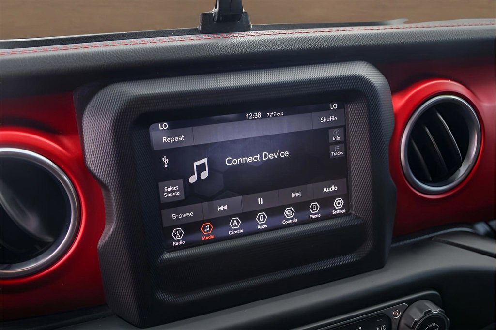 Used 2021 Jeep Gladiator Rubicon image 17