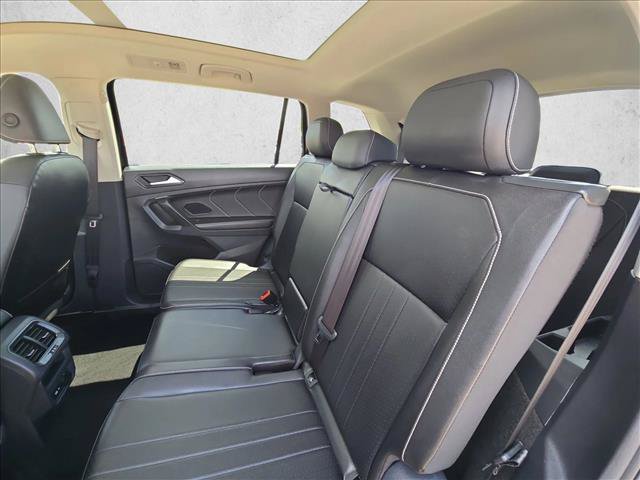 Used 2024 Volkswagen Tiguan SE FWD image 18