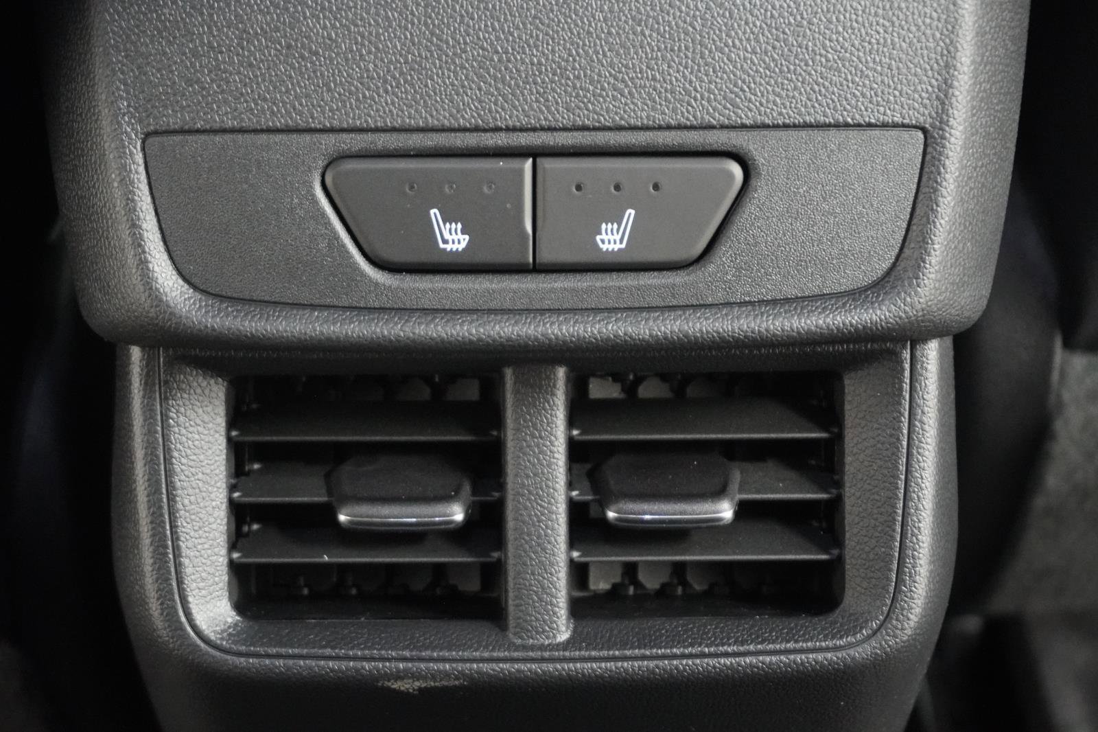 New 2026 Chevrolet Equinox ACTIV w/ Convenience Package III image 46