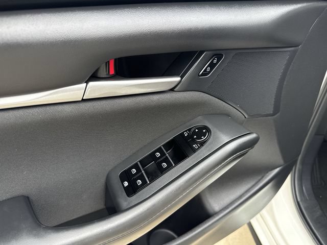 Used 2025 MAZDA MAZDA3 s FWD image 15