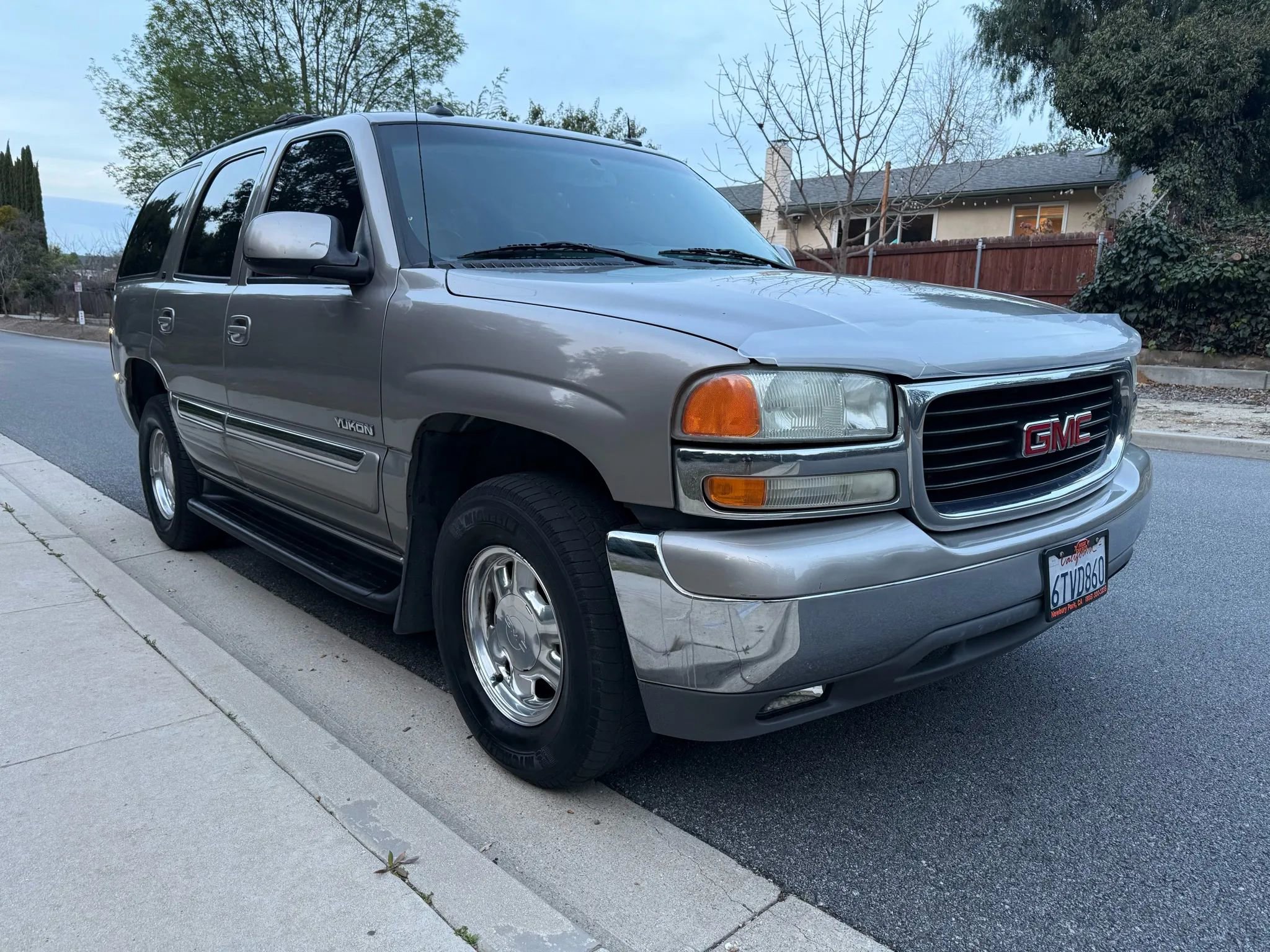 Used 2003 GMC Yukon SLT w/ 1SD Preferred Equipment Group image 8