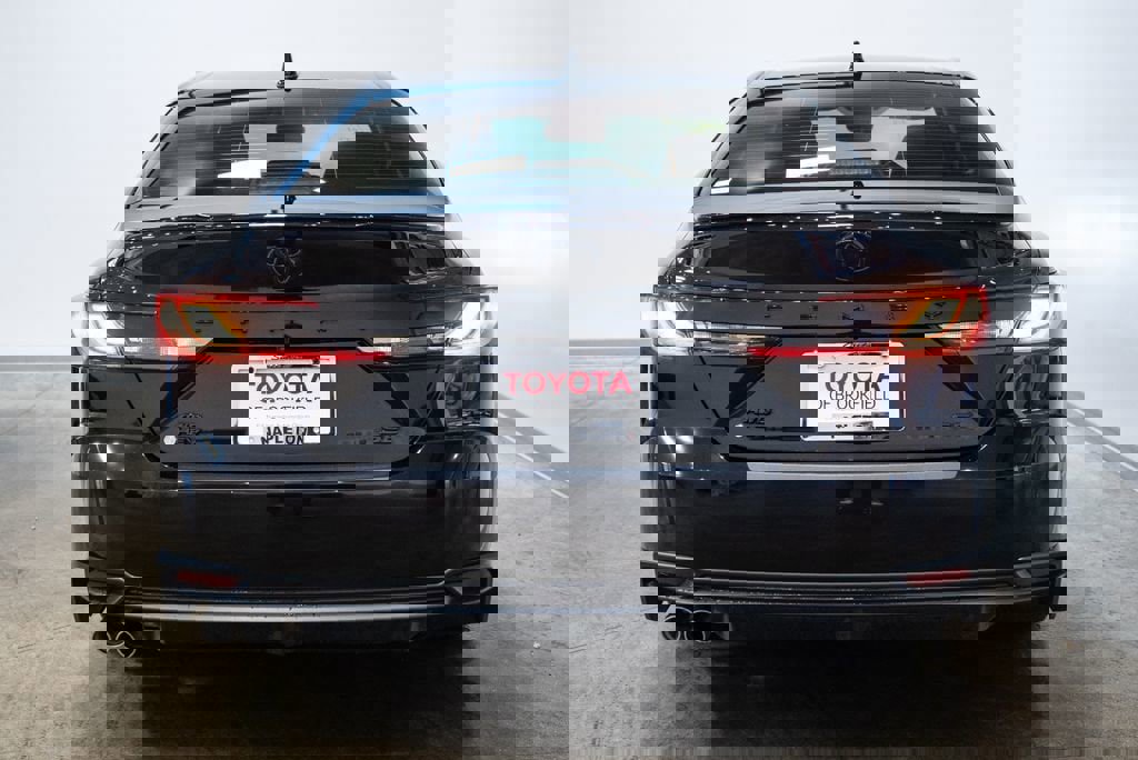 Certified 2025 Toyota Camry SE w/ Convenience Package image 8