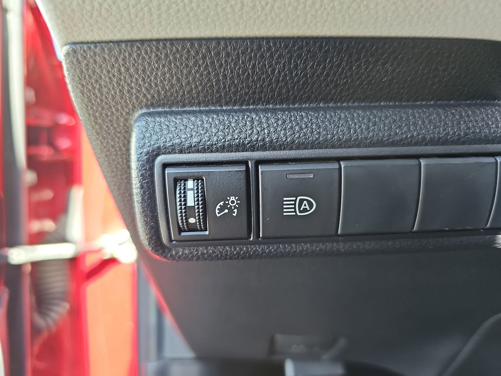 Used 2022 Toyota Corolla SE FWD image 28