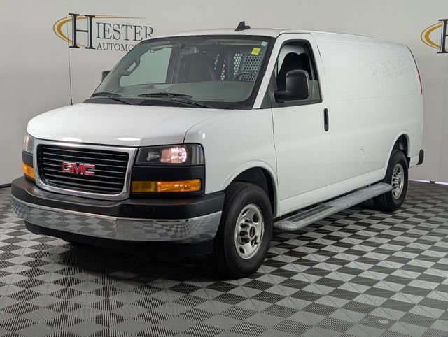 Used 2024 GMC Savana 2500 w/ Driver Convenience Package RWD image 4