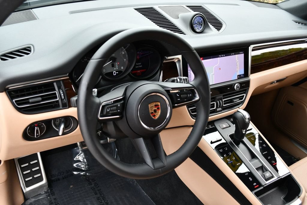 Used 2024 Porsche Macan S AWD/4WD image 51