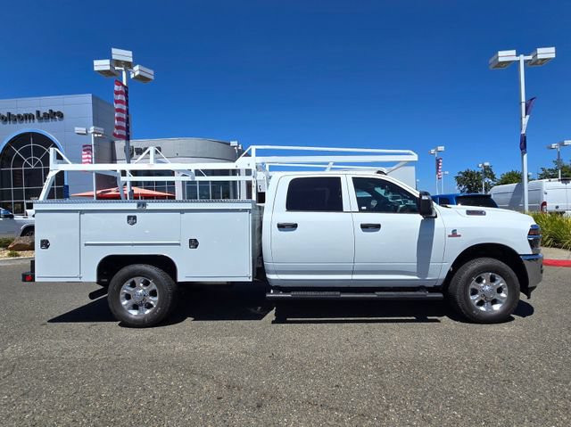 New 2026 RAM 3500 Tradesman w/ Chrome Appearance Group A AWD/4WD image 7