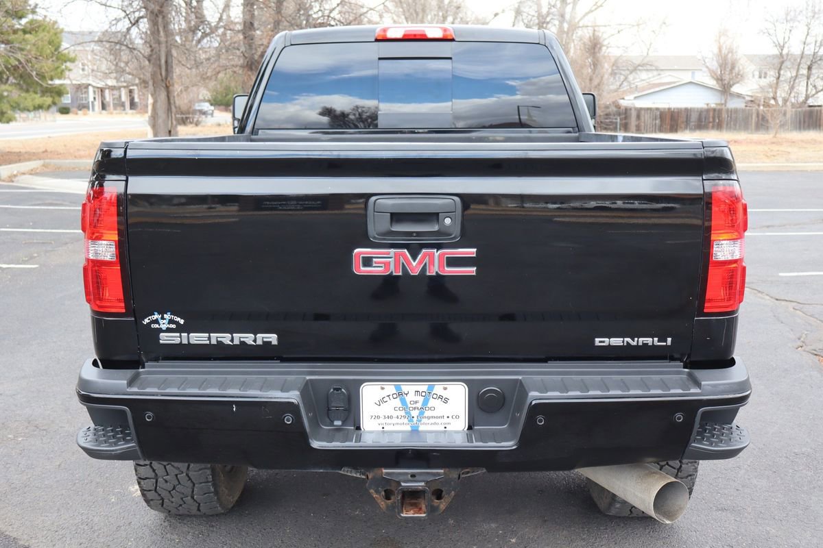 Used 2017 GMC Sierra 2500 Denali w/ Duramax Plus Package image 6