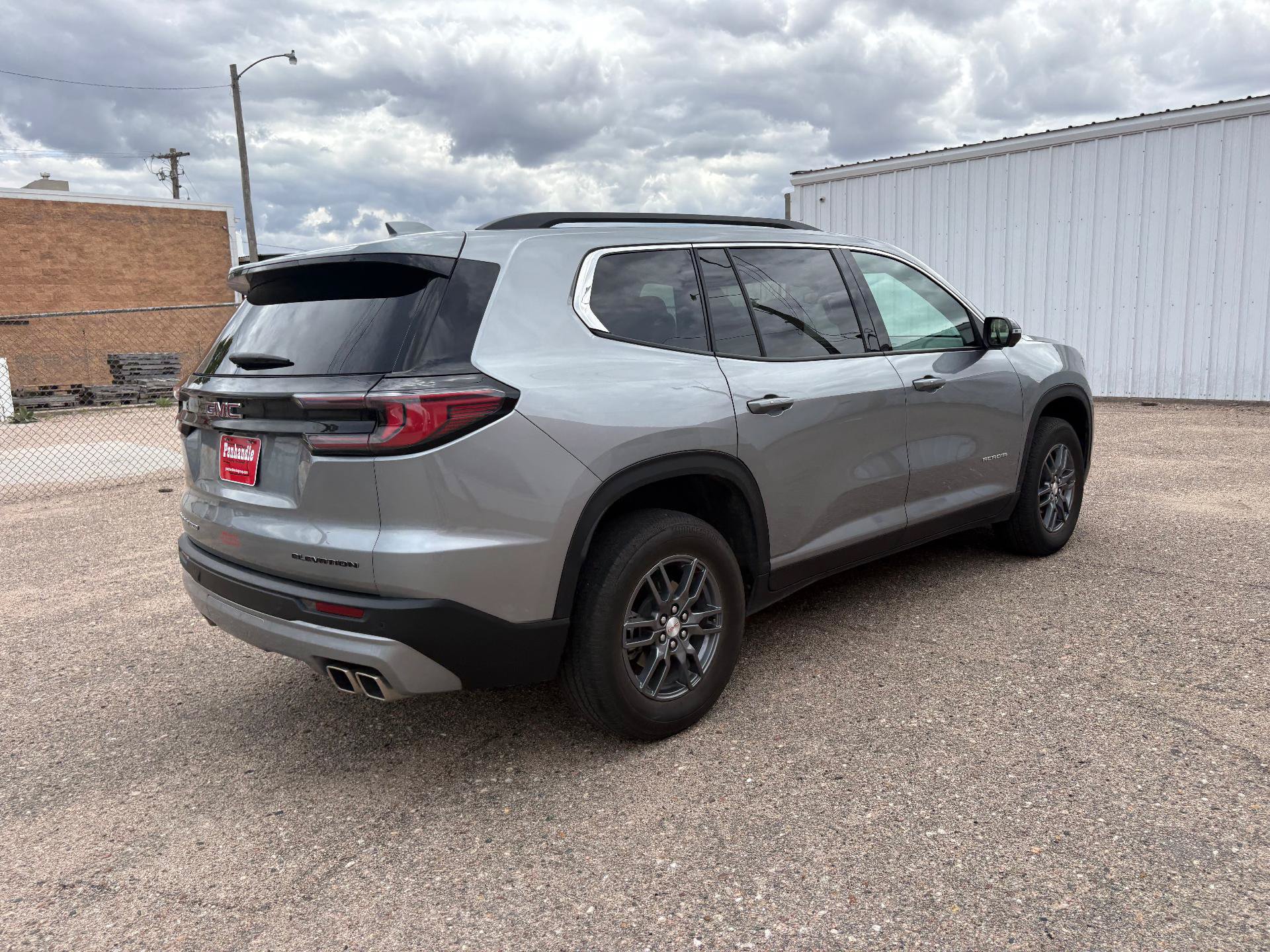 Used 2025 GMC Acadia Elevation AWD/4WD image 9