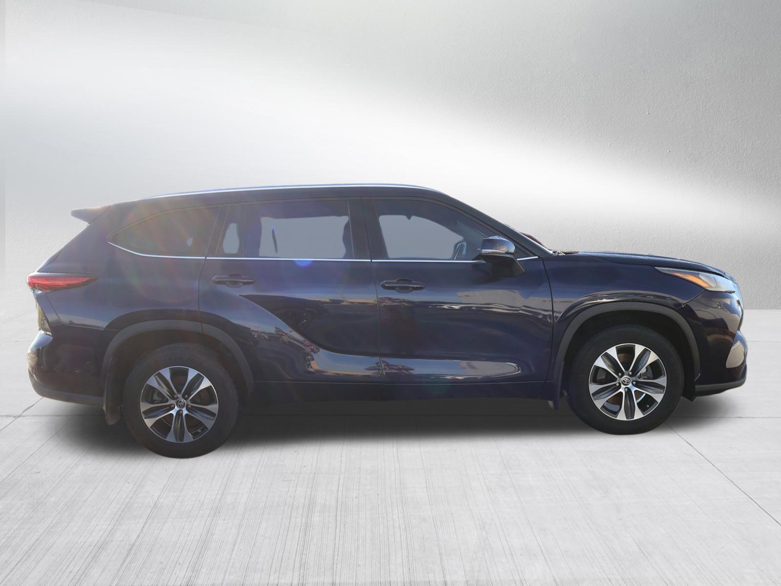 Used 2020 Toyota Highlander XLE image 8