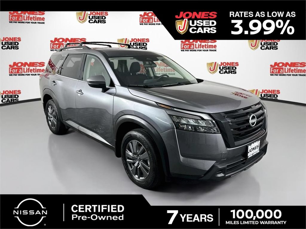 Used 2025 Nissan Pathfinder SV w/ Black Appearance Package