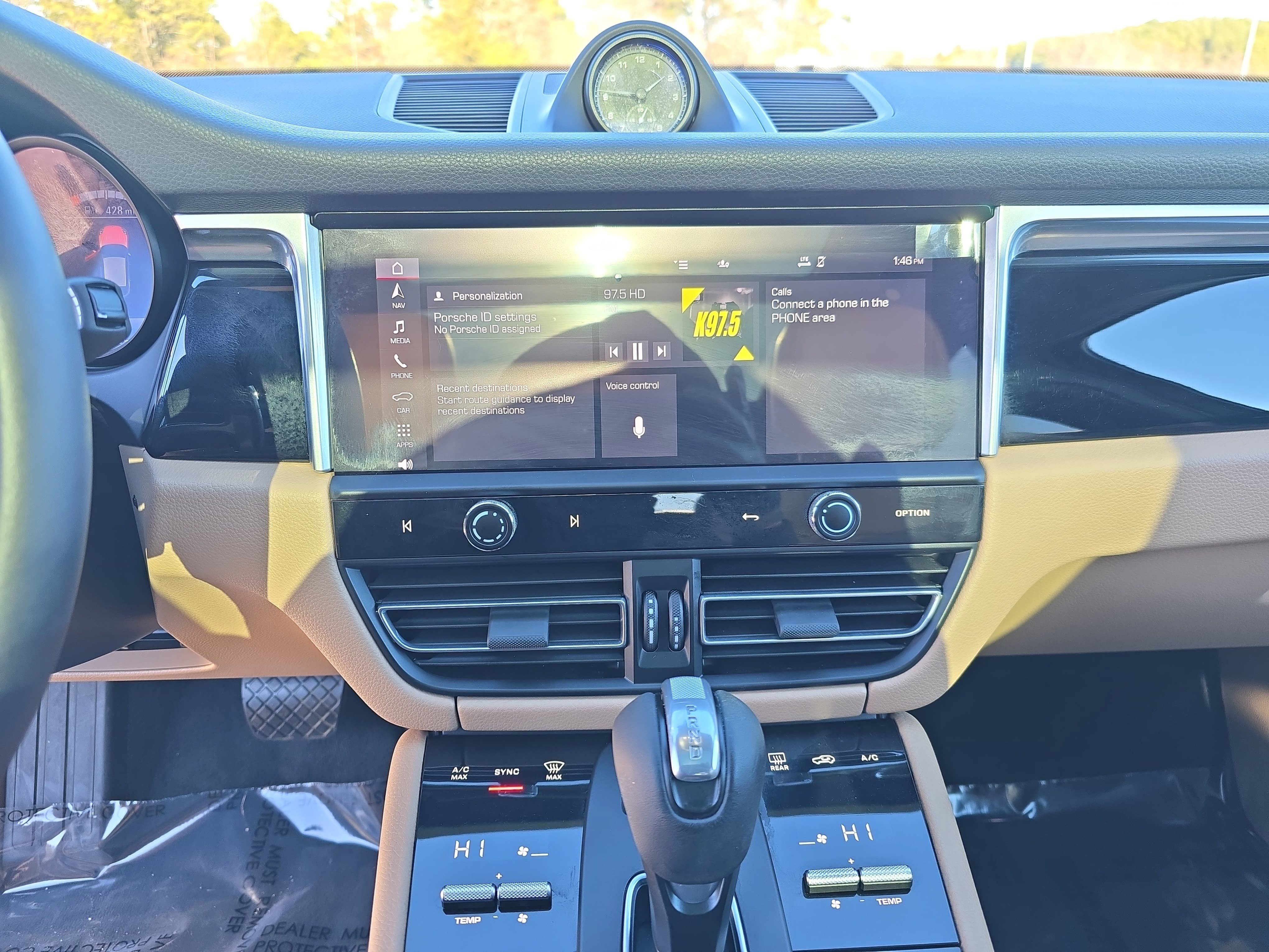 Used 2022 Porsche Macan Base image 18