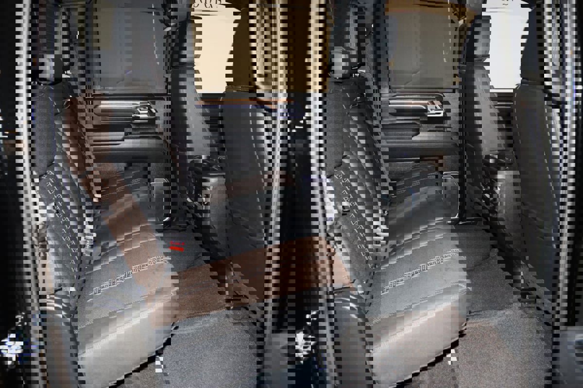 Used 2025 Chevrolet Silverado 2500 High Country w/ Technology Package image 72