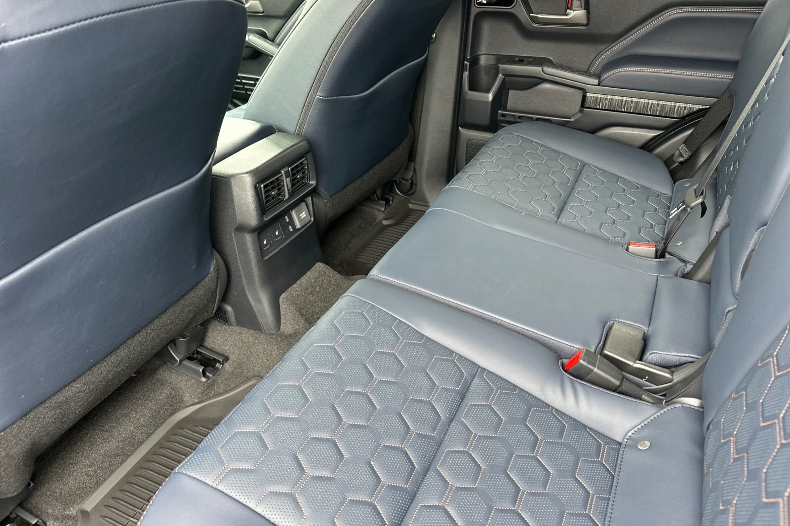 New 2026 Toyota 4Runner Platinum AWD/4WD image 47