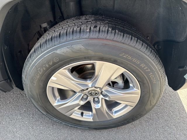 Certified 2023 Toyota RAV4 XLE w/ Convenience Package FWD image 20