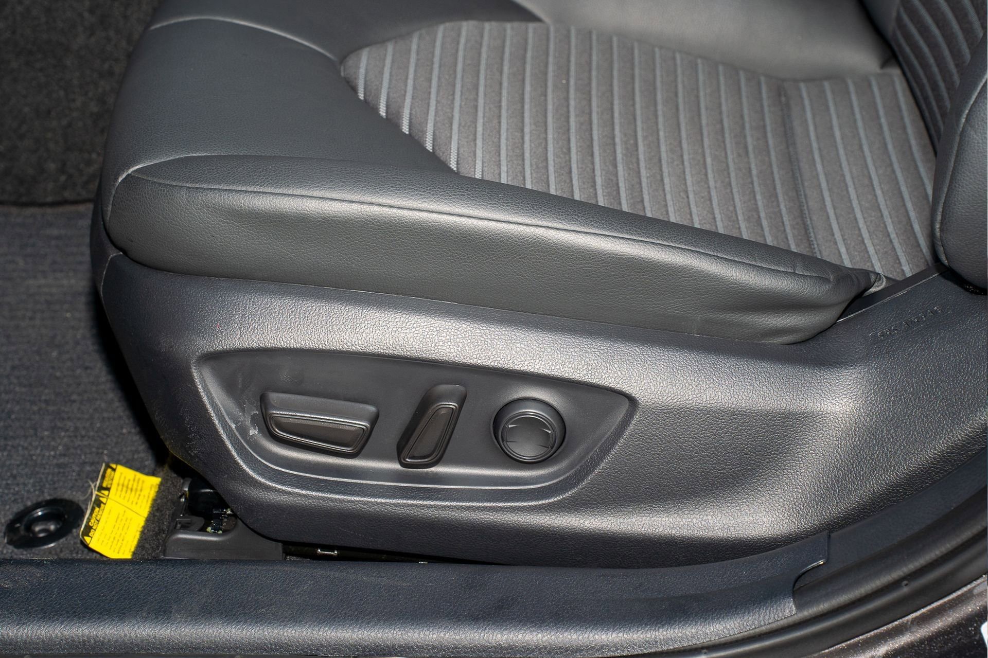 Used 2024 Toyota Camry SE w/ Convenience Package image 28