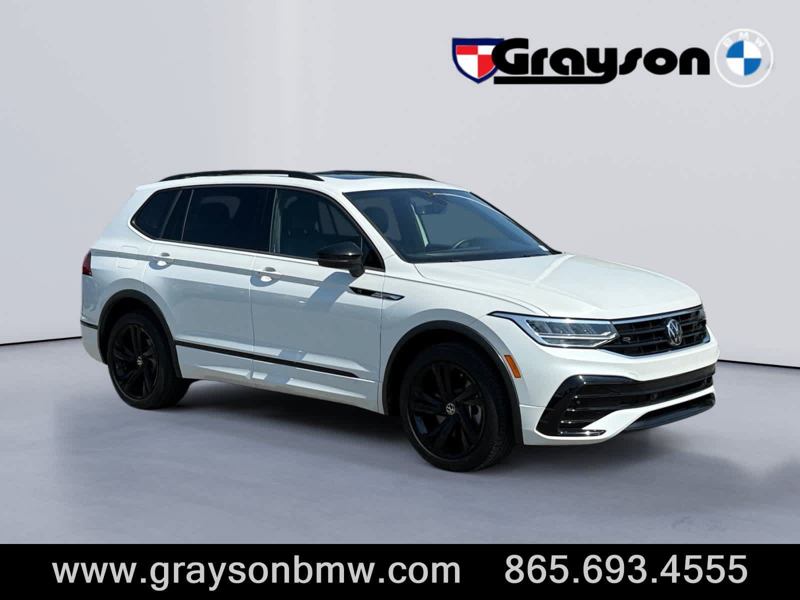 Used 2024 Volkswagen Tiguan SE R-Line FWD image 1