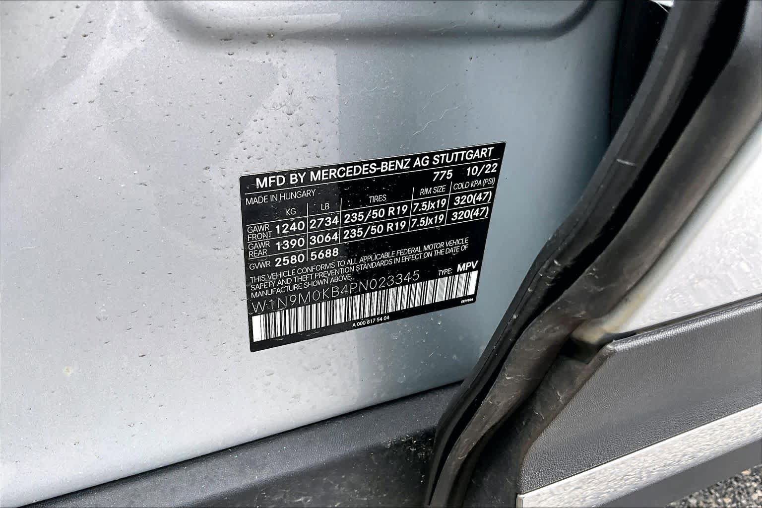 Used 2023 Mercedes-Benz EQB 300 4MATIC image 37