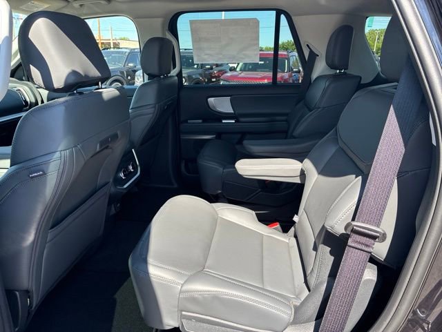 New 2026 Ford Expedition Active AWD/4WD image 21