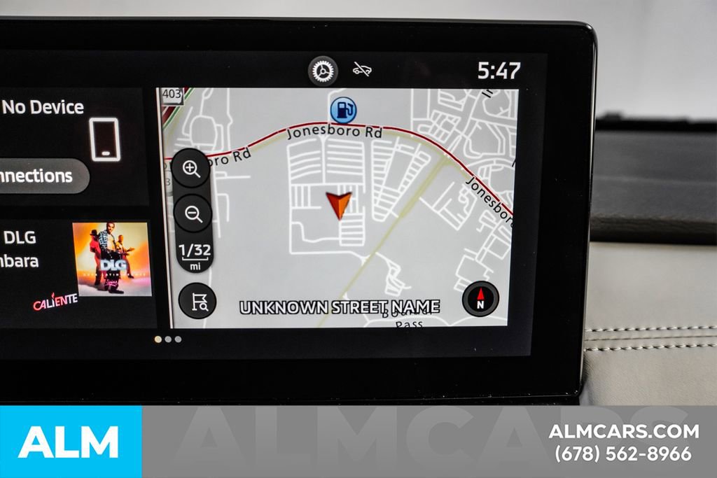 Used 2025 Mitsubishi Outlander SE image 35