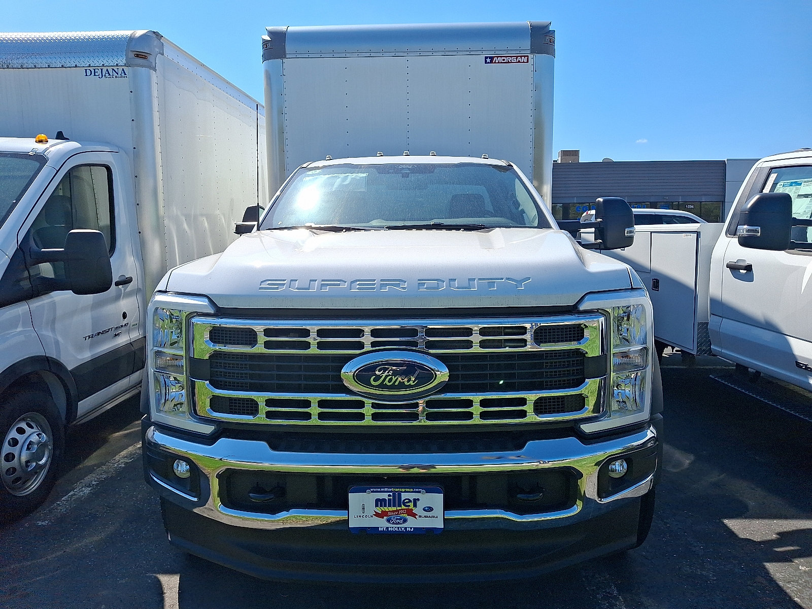 Used 2024 Ford F550 2WD Regular Cab Super Duty image 2