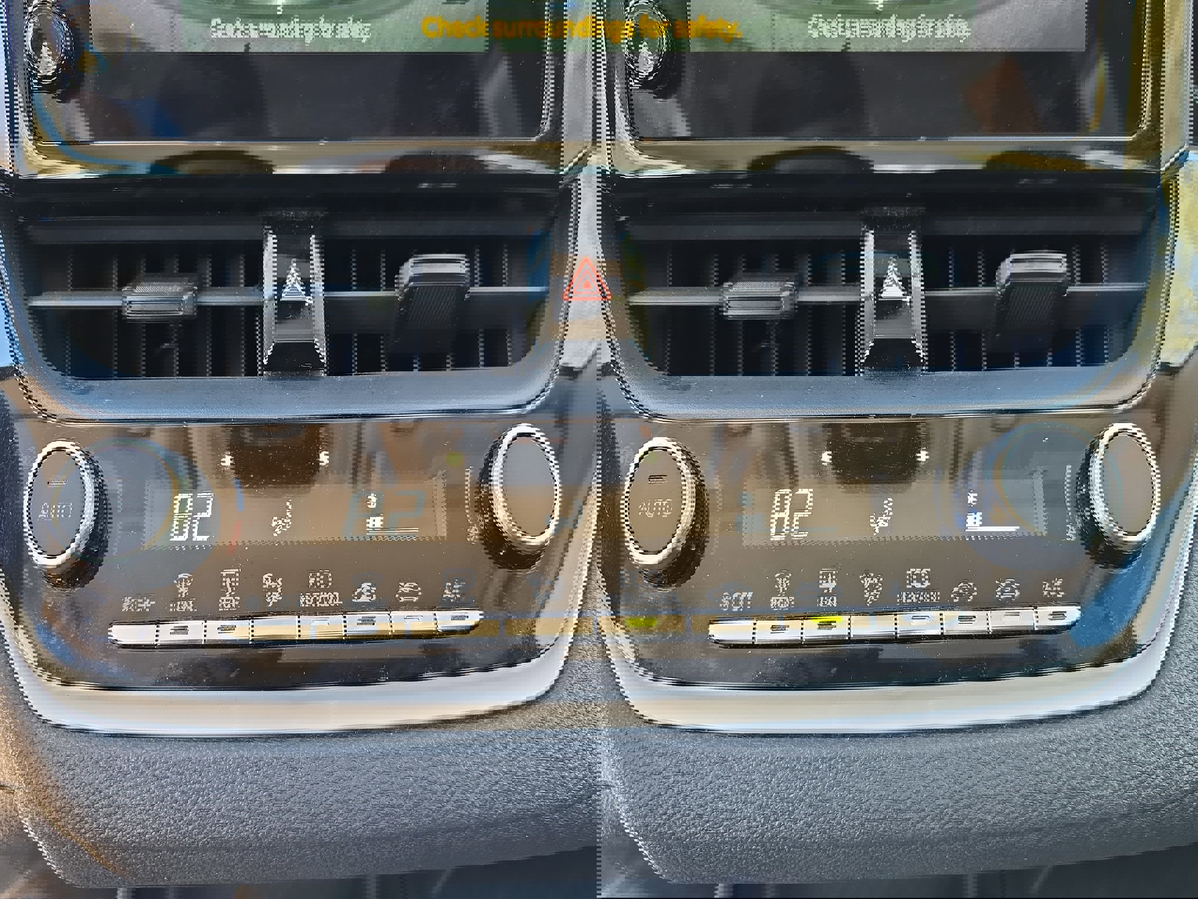 Used 2024 Toyota Corolla LE image 23