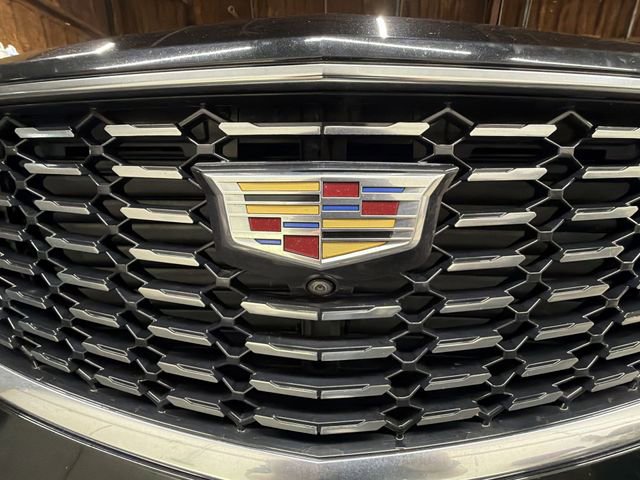 Certified 2022 Cadillac XT4 Premium Luxury image 33