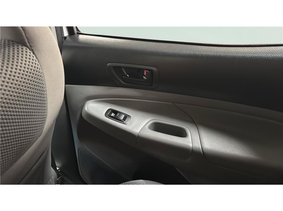 Used 2014 Toyota Tacoma PreRunner w/ TRD Off-Road Package RWD image 23