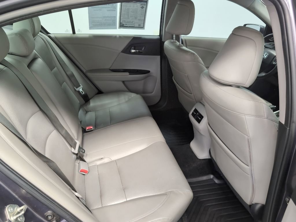 Used 2015 Honda Accord EX-L image 27