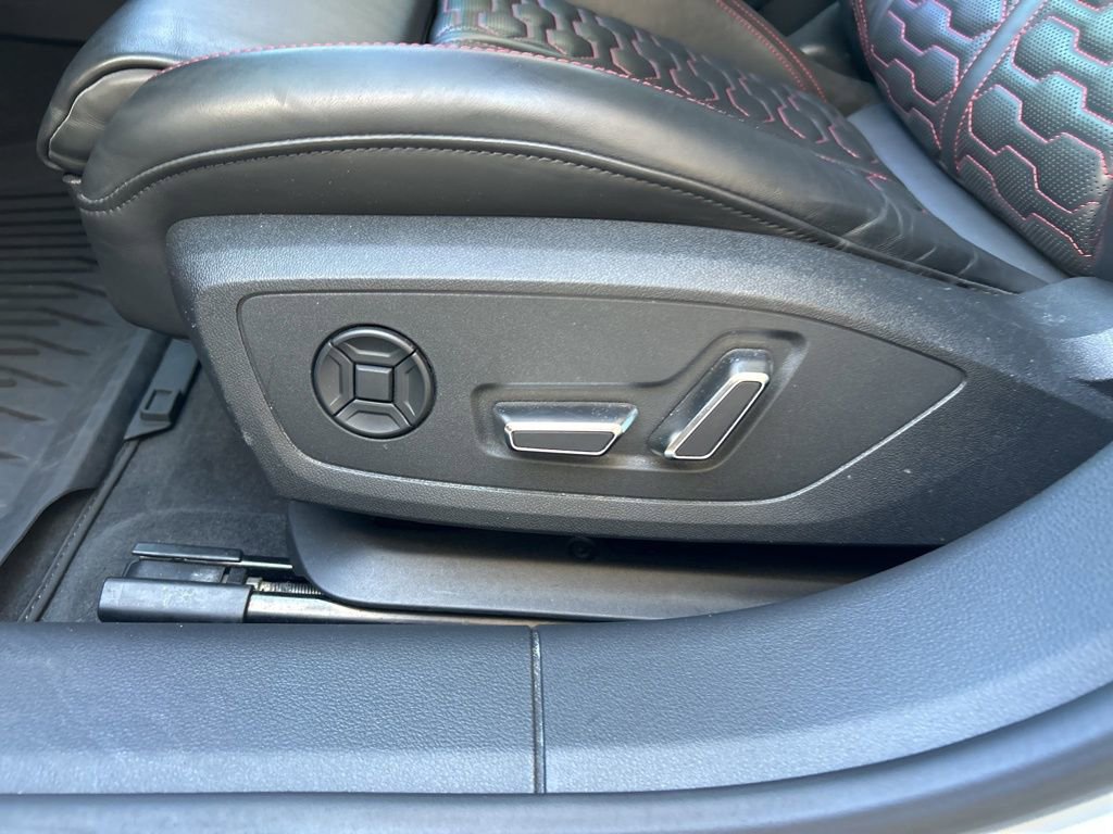 Used 2022 Audi RS 7 Sportback w/ Black Optic Package image 46