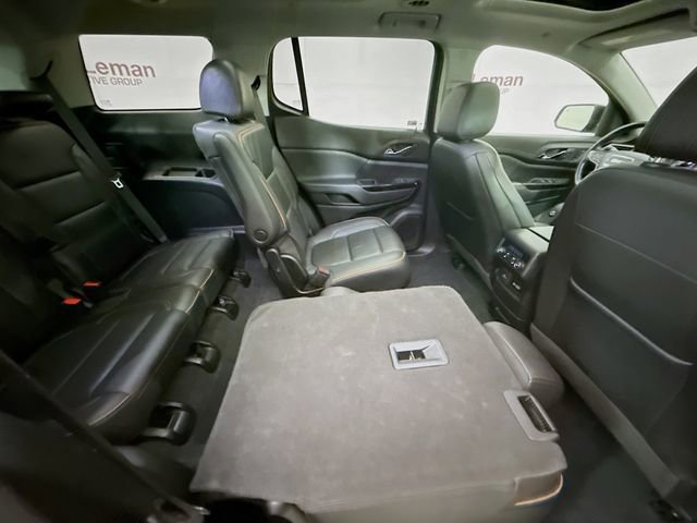 Used 2022 GMC Acadia AT4 w/ Technology Package image 30