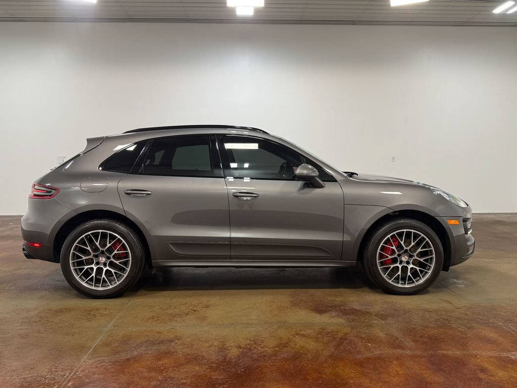 Used 2015 Porsche Macan Turbo AWD/4WD image 23