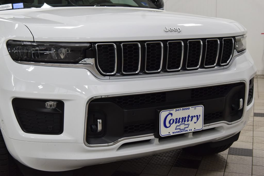 Used 2024 Jeep Grand Cherokee L Overland w/ Trailer Tow Package AWD/4WD image 13
