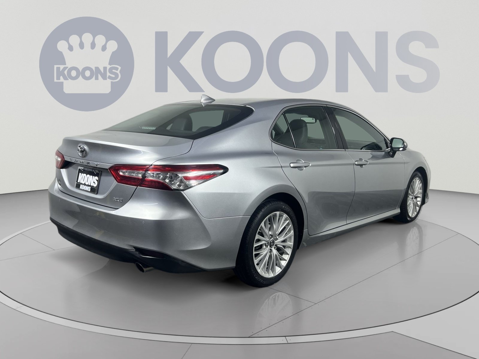 Used 2018 Toyota Camry XLE w/ Audio Package FWD image 11