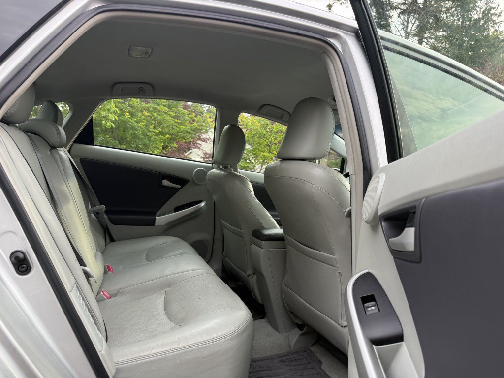 Used 2010 Toyota Prius Five FWD image 17