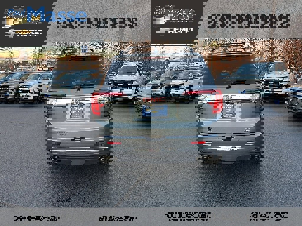 Certified 2022 GMC Acadia Denali w/ Denali Ultimate Package image 6