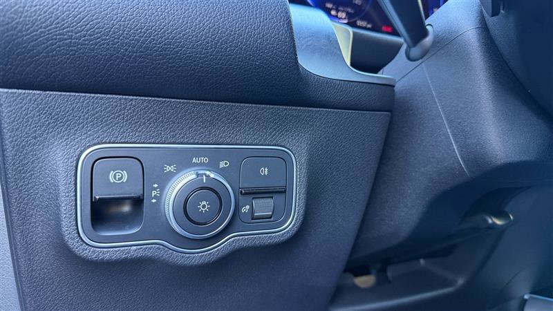 Used 2024 Mercedes-Benz EQB 250+ image 46