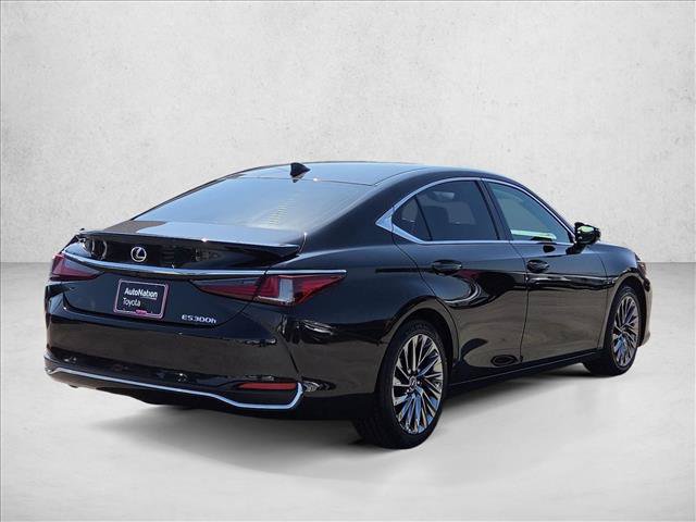 Used 2024 Lexus ES 300h w/ Accessory Package (Z2) FWD image 5