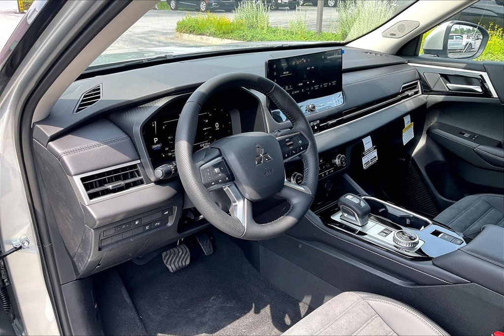 New 2026 Mitsubishi Outlander SE AWD/4WD image 6