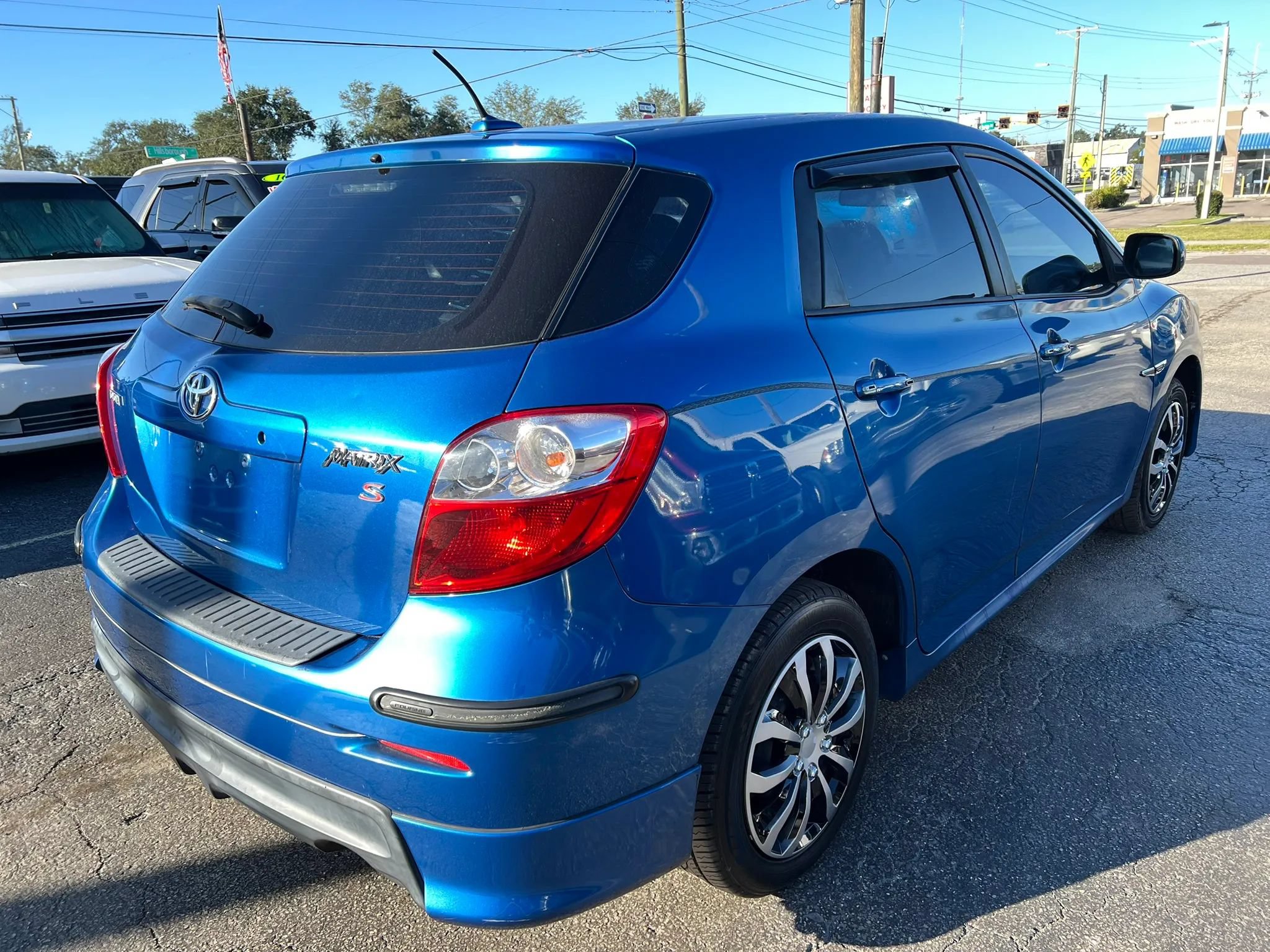 Used 2009 Toyota Matrix S w/ All Weather Guard Pkg FWD image 5