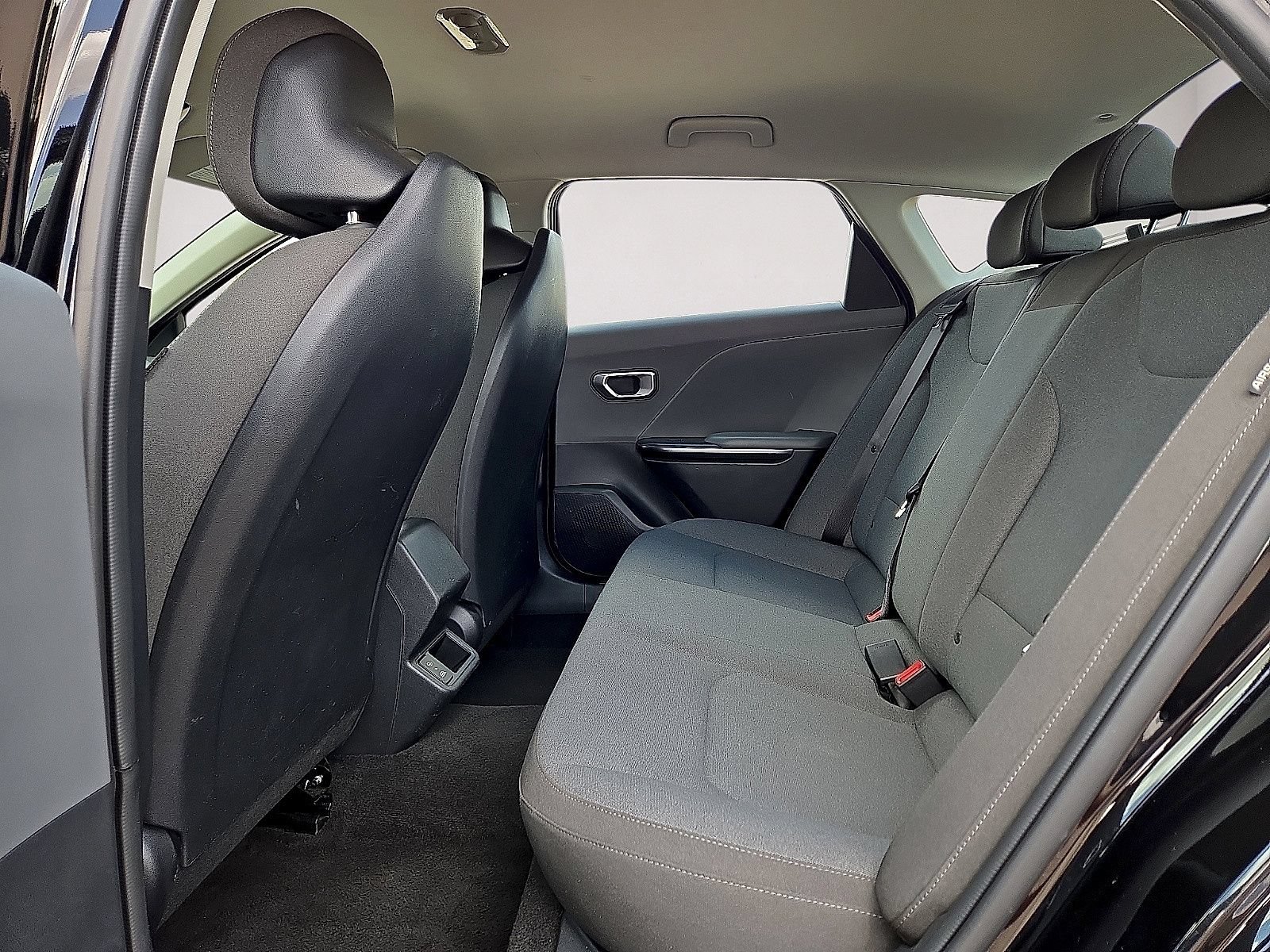 Used 2025 Kia K4 FWD image 15