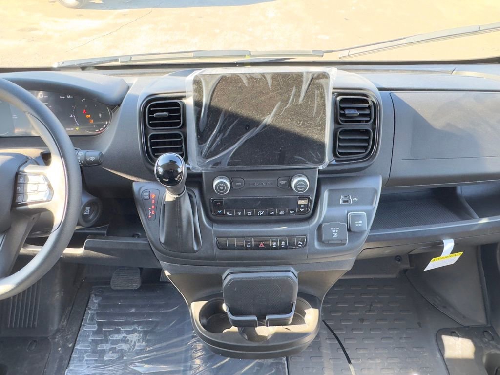 Used 2025 RAM ProMaster 2500 w/ Premium Convenience Group FWD image 16