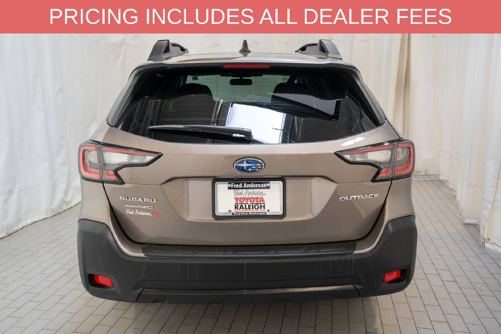 Used 2024 Subaru Outback Premium AWD/4WD image 4