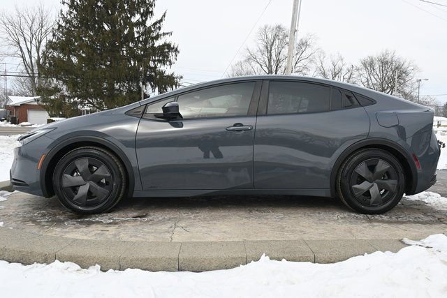 Used 2023 Toyota Prius LE image 8
