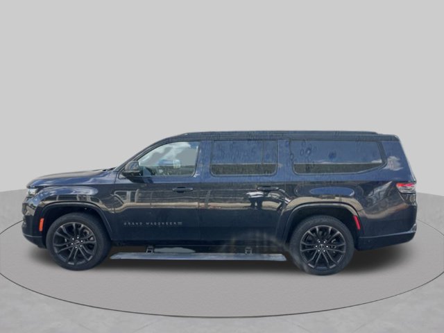 Used 2024 Jeep Grand Wagoneer L Series III w/ Rear Seat Video Group 1 AWD/4WD image 9