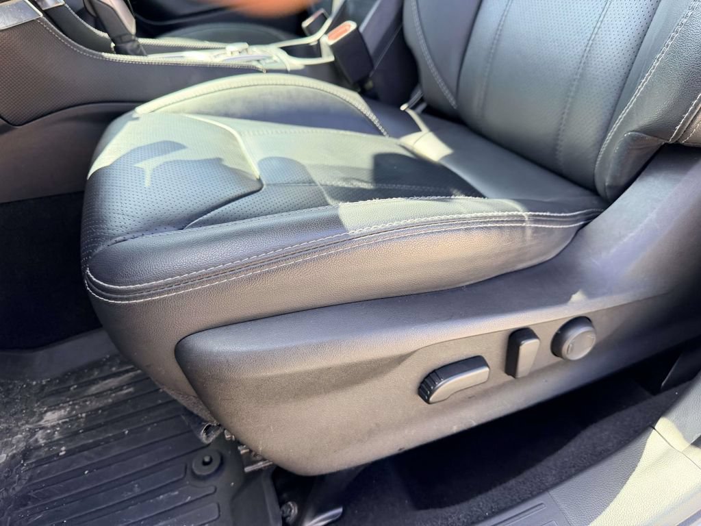 Used 2020 Subaru Forester Touring AWD/4WD image 18