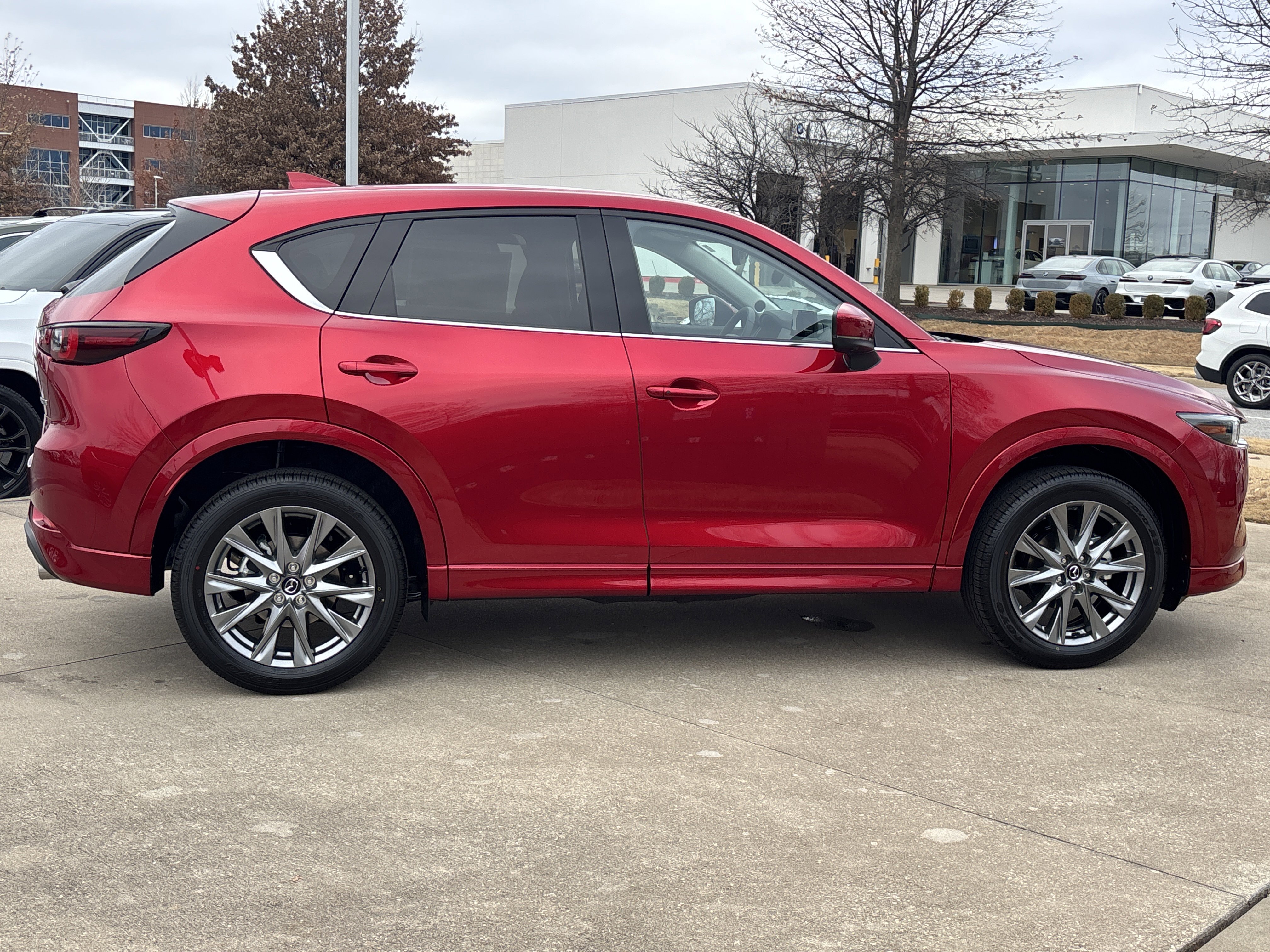 New 2025 MAZDA CX-5 AWD 2.5 S w/ Premium Plus Pkg image 2
